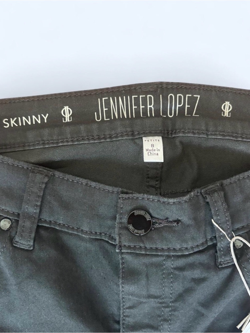 Jennifer Lopez Black Skinny Jeans - Sleek Women's Fit - Picture 3 of 4
